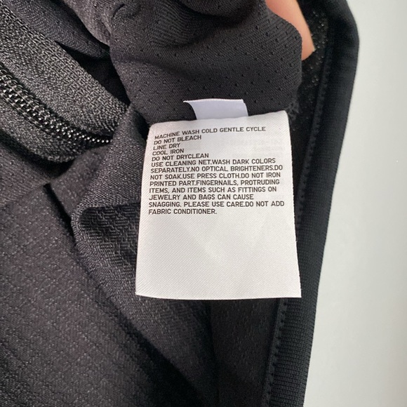Men’s Uniqlo Athletic Thumbhole Full Zip Hoodie - Picture 5 of 6